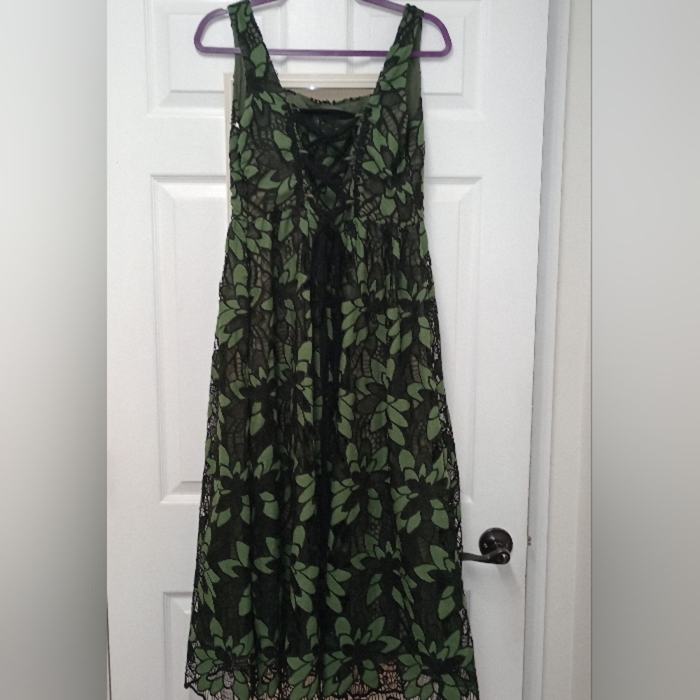 Just Me Green Lace Midi Dress - Picture 6 of 8